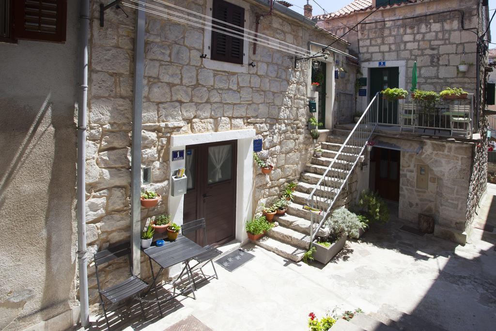 Apartment Natalia Old Town Split Exterior photo